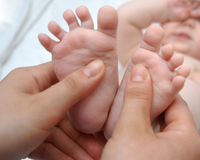 early child development baby feet